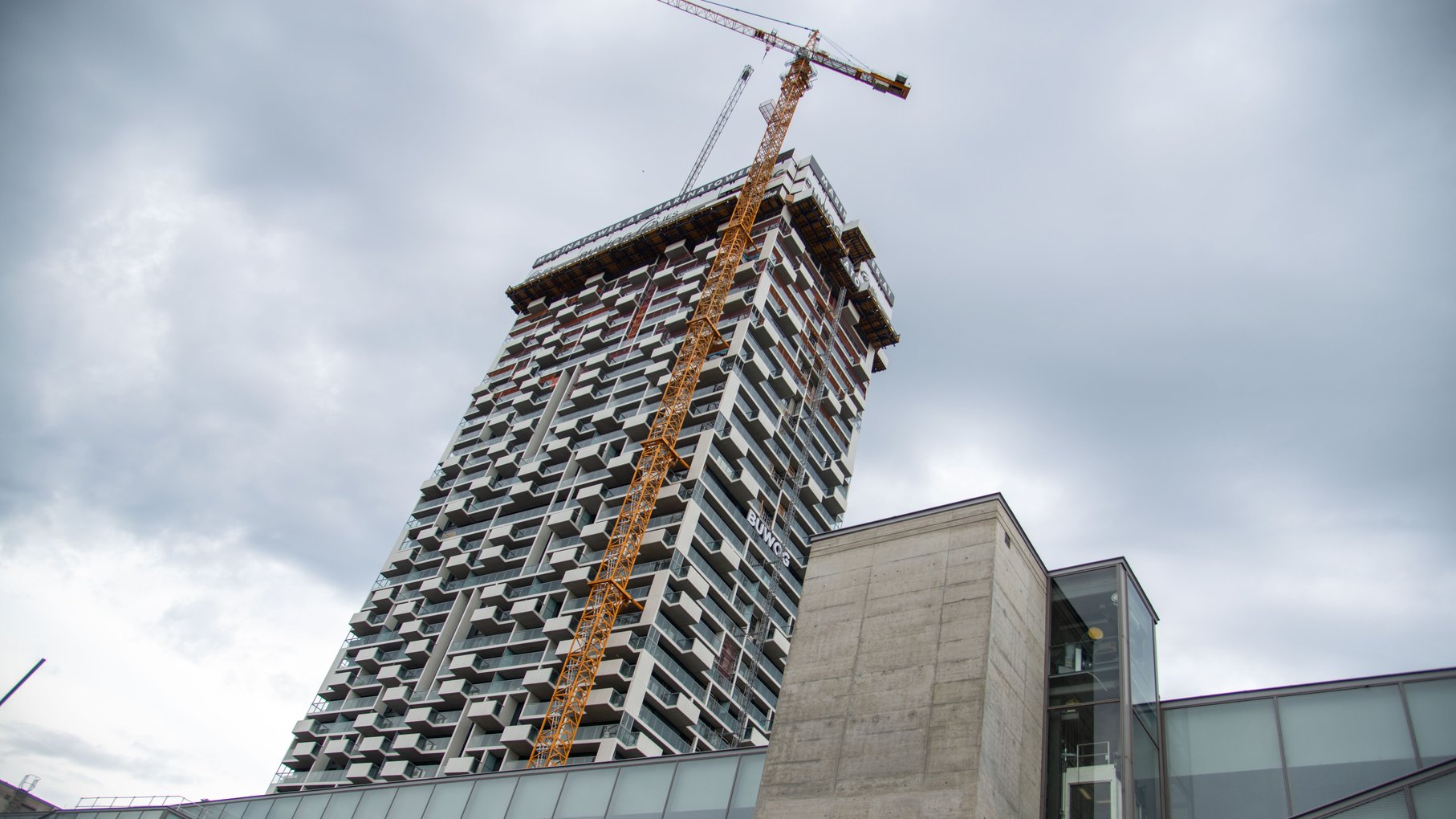 Marina Tower Gesamtansicht